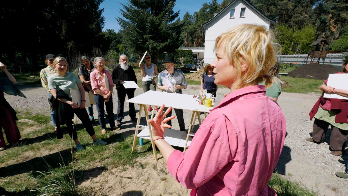 Permakultur-Praxis und PLAYtoGROW Programm von Solarpunk NOW – 2025 05 Wurzelhof Agnes 1 2