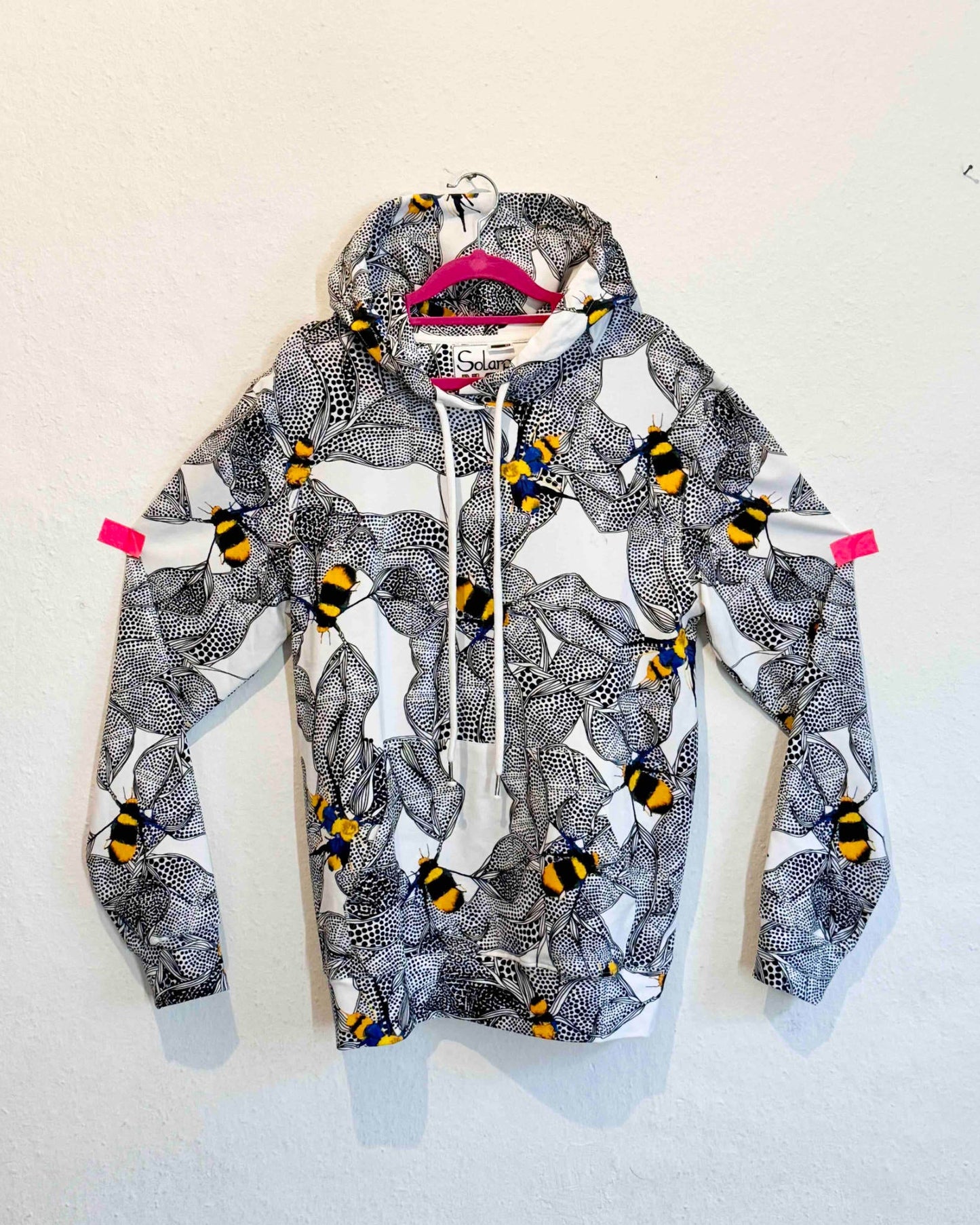 ARTtoWEAR Beenius Hoodie