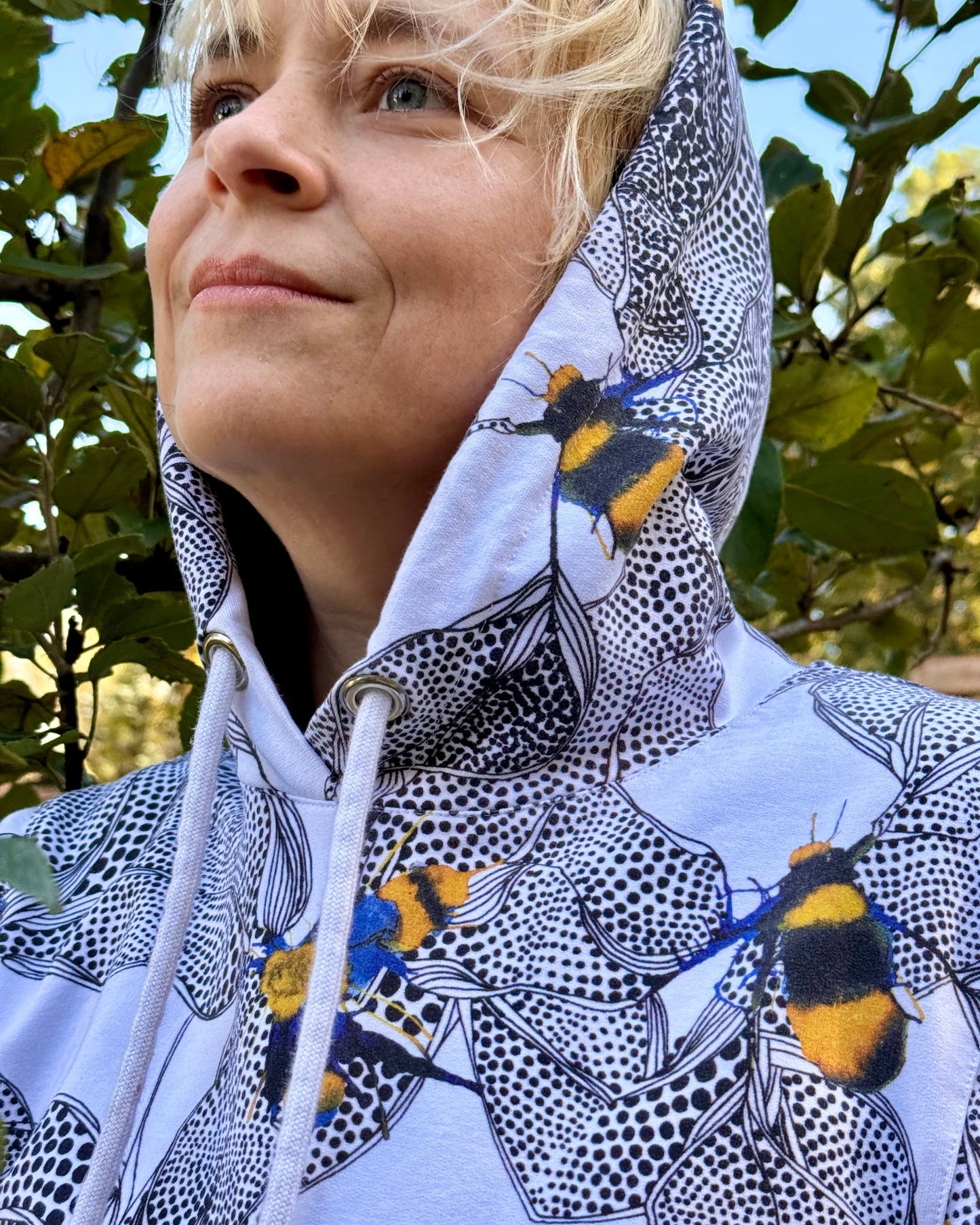 ARTtoWEAR Beenius Hoodie